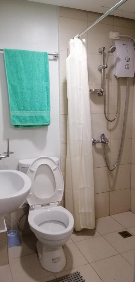 Pine Suites Tagaytay 2 Bedroom W/ Netflix And Parking, Wifi, Balcony, And Great View تاجيتاي المظهر الخارجي الصورة
